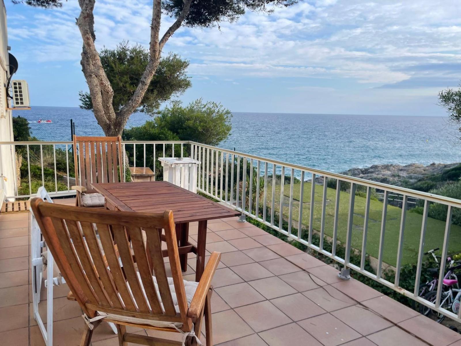 Cal Indigo - Unique Flat In Cap Salou - Mind & Feet In Water Apartment Exterior photo